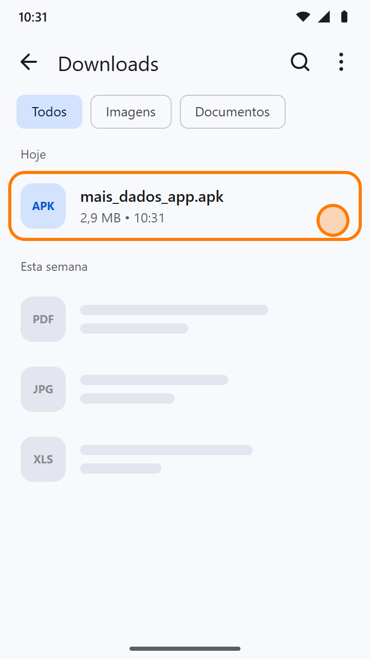 Pasta Downloads com o arquivo mais_dados_app.apk destacado